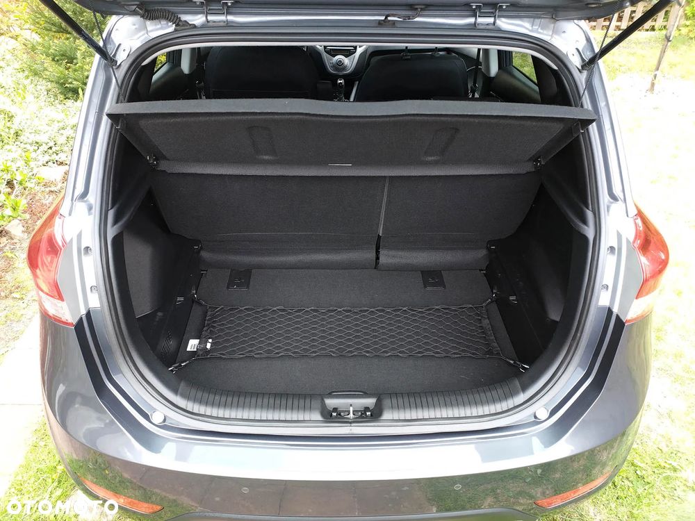 Hyundai ix20 1.6 Comfort - 30