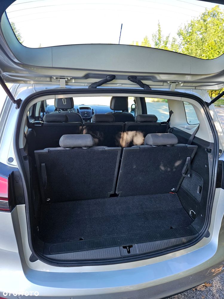 Opel Zafira - 32