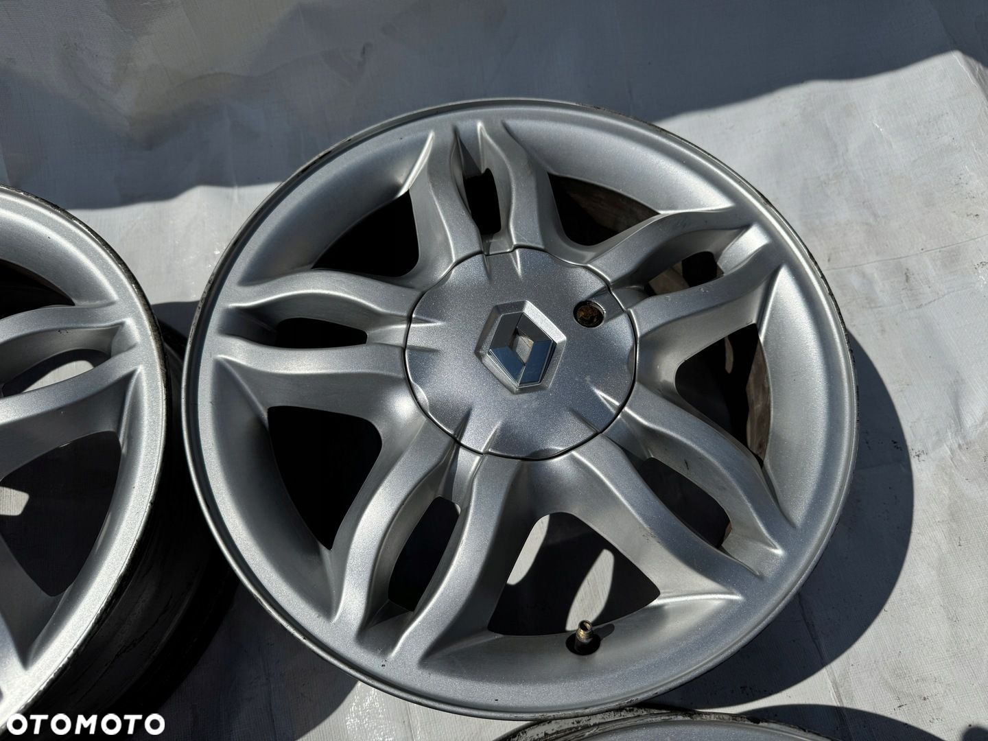 Felgi Renault 4x100 6J 15" ET50 701 - 4