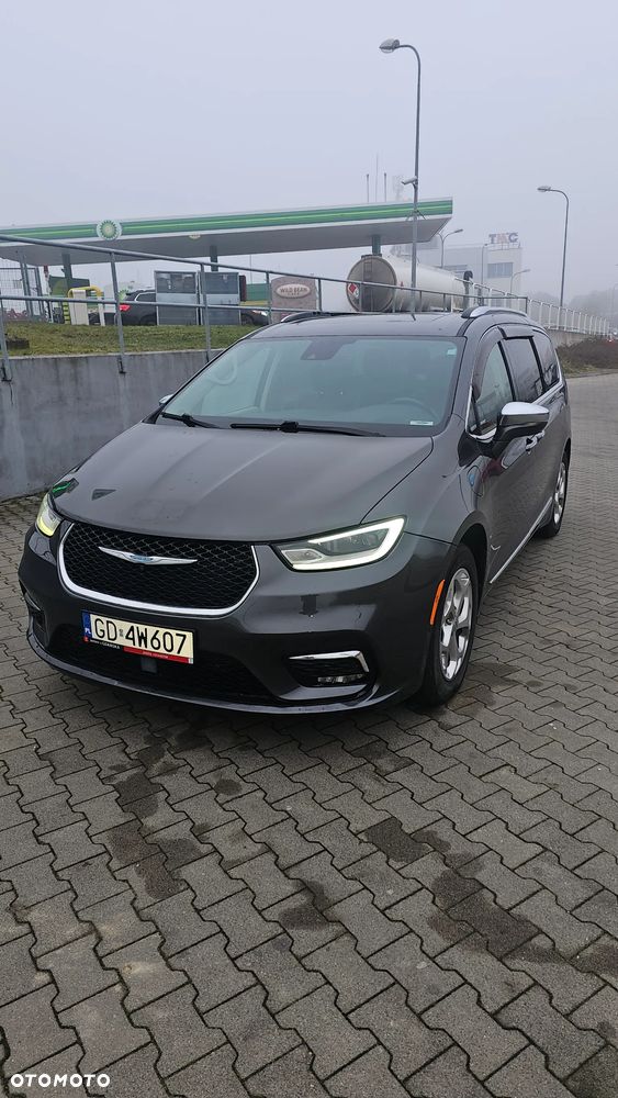 Chrysler Pacifica - 9