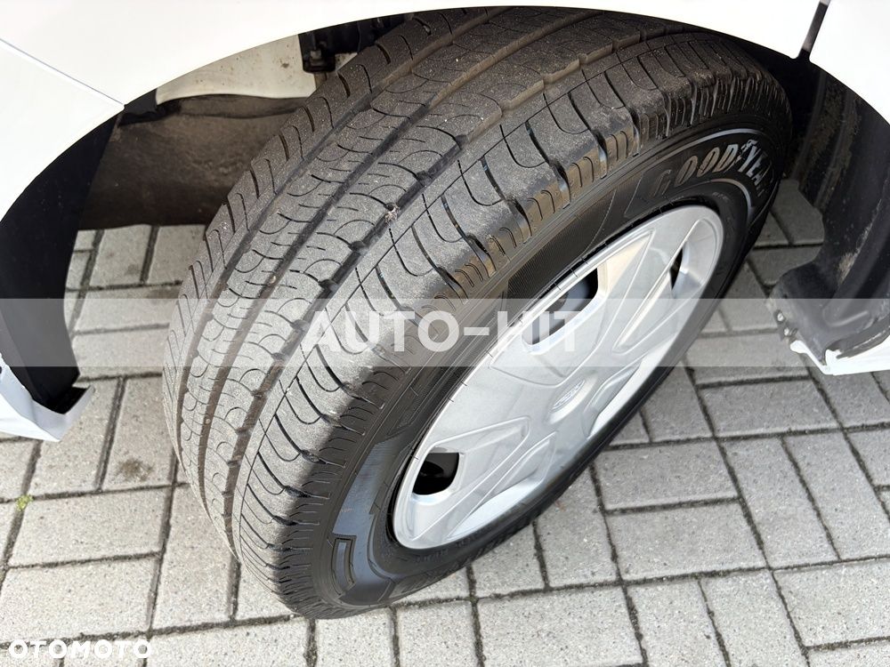 Ford Transit - 18