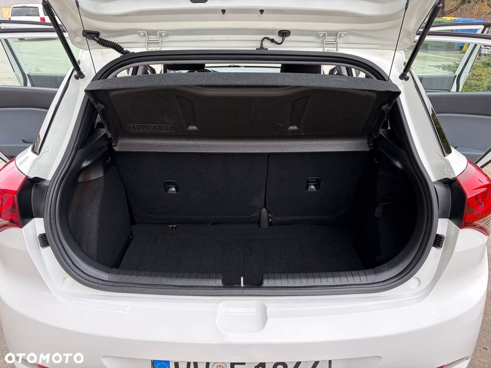 Hyundai i20 1.2 Select - 9