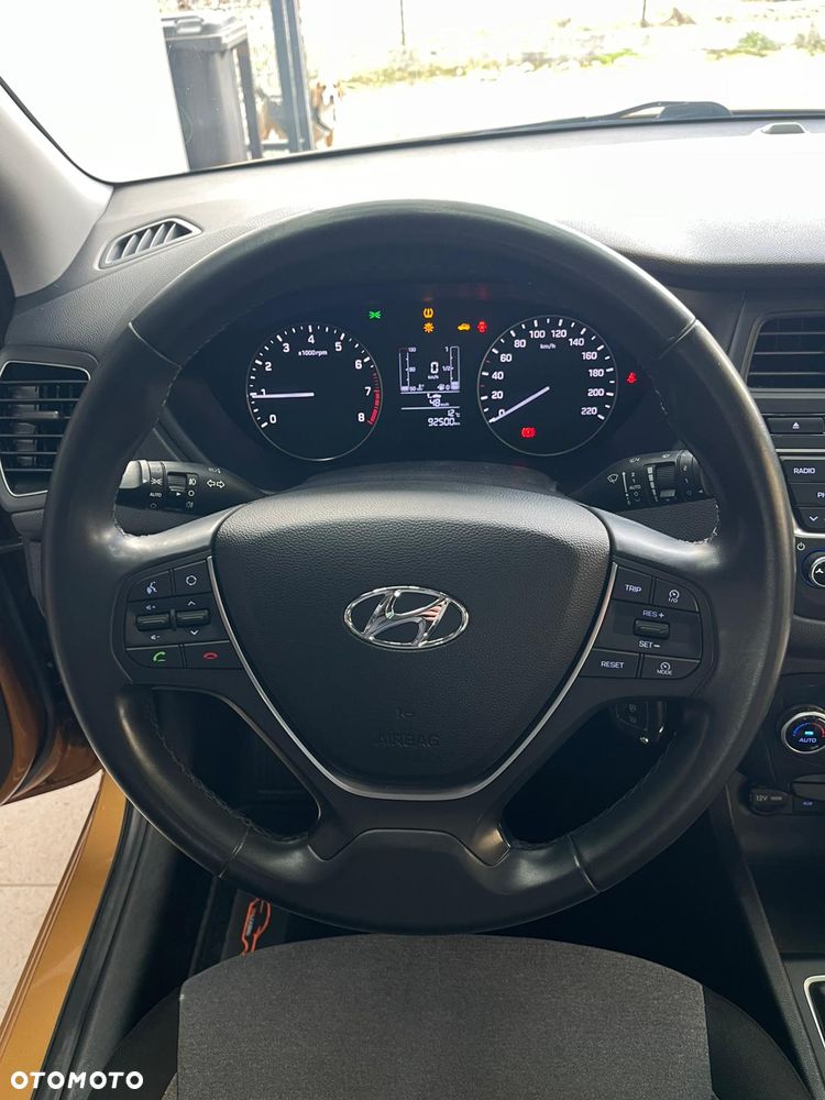 Hyundai i20 1.2 Passion - 22