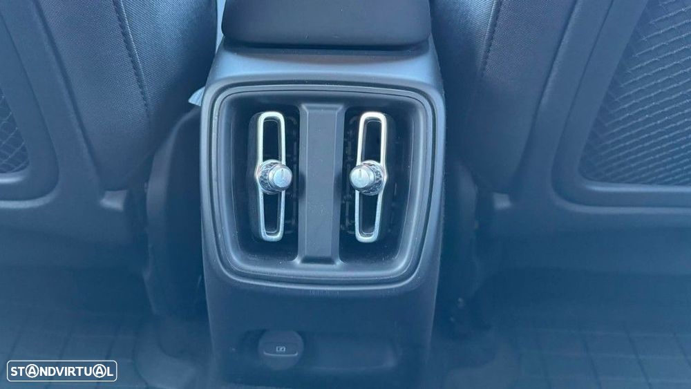 Volvo C40 Recharge Plus - 14