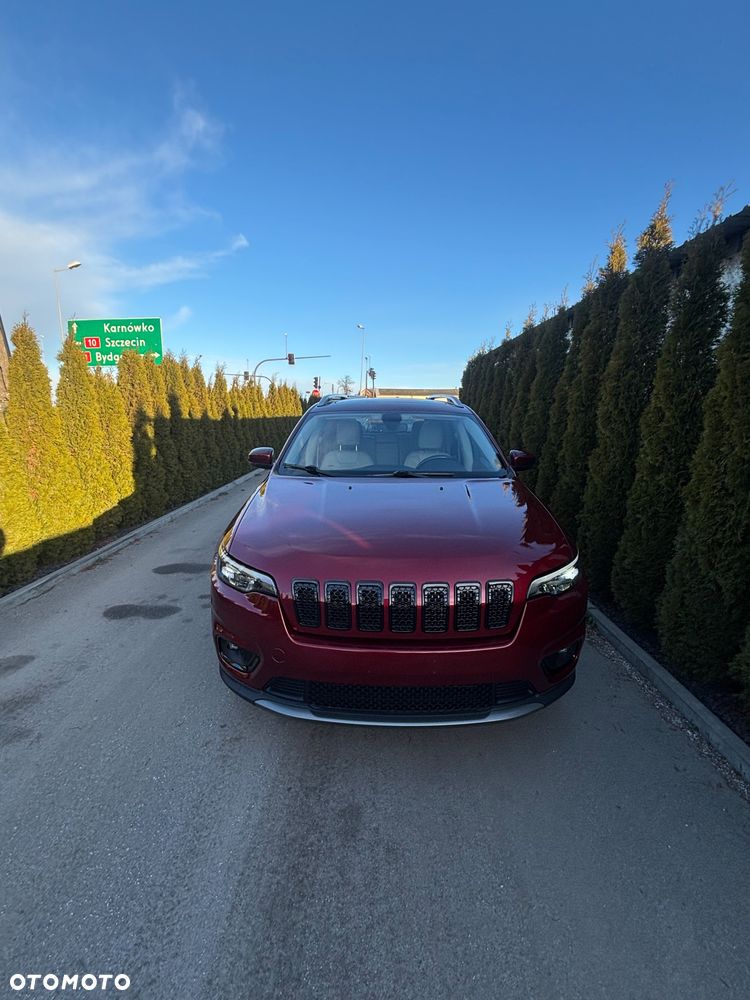 Jeep Cherokee - 1