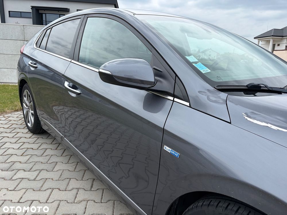 Hyundai IONIQ Hybrid Business - 4