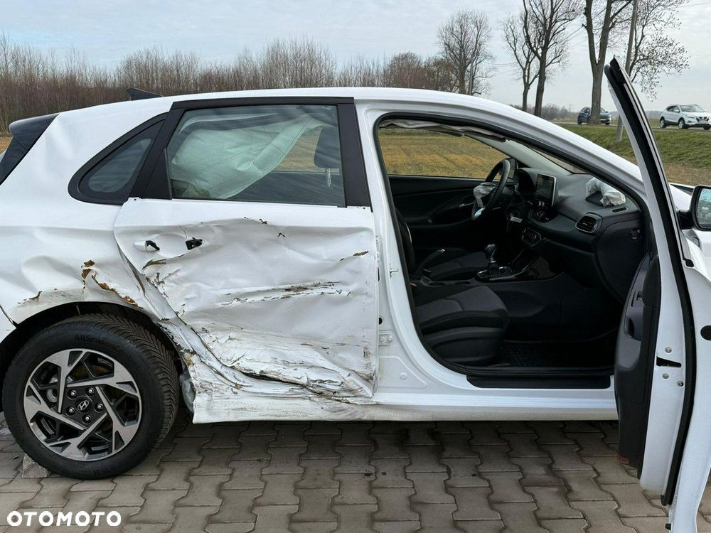 Hyundai i30 1.5 DPI Comfort - 17