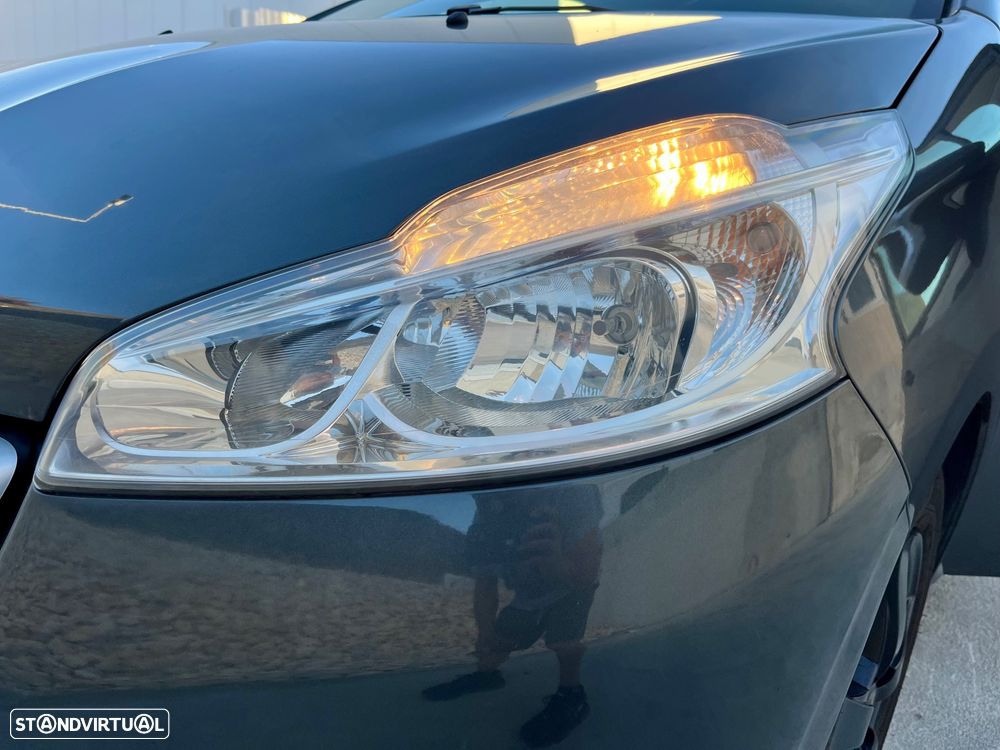 Peugeot 208 PureTech 82 Active - 32