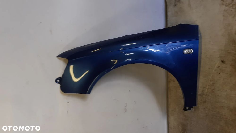 * BŁOTNIK LEWY PRZEDNI PRZÓD DO AUDI A4 B7 LZ5F NIEBIESKI - 1