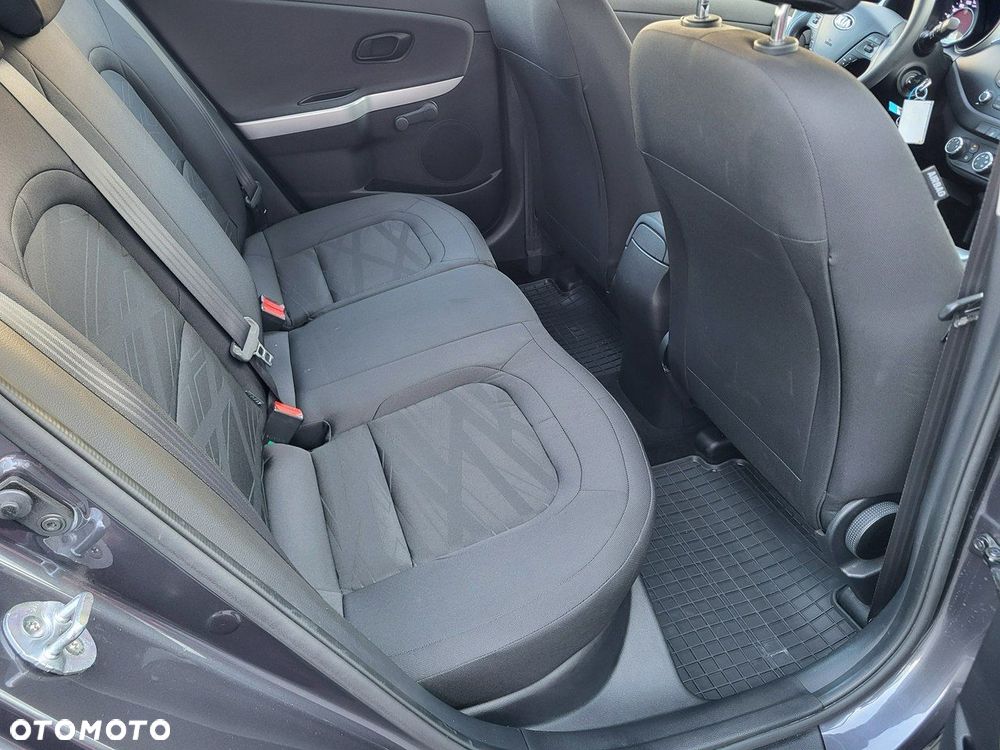 Kia Ceed - 19