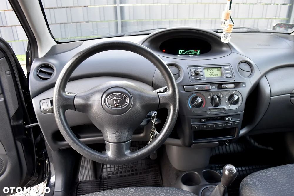 Toyota Yaris 1.0 Edition - 31