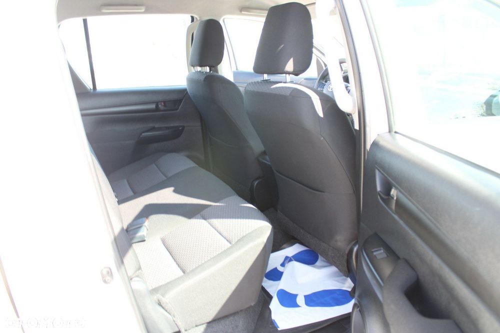 Toyota Hilux - 26