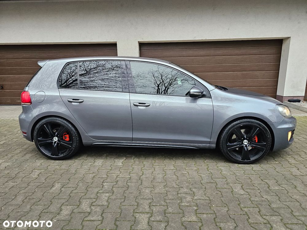 Volkswagen Golf 2.0 GTI - 2