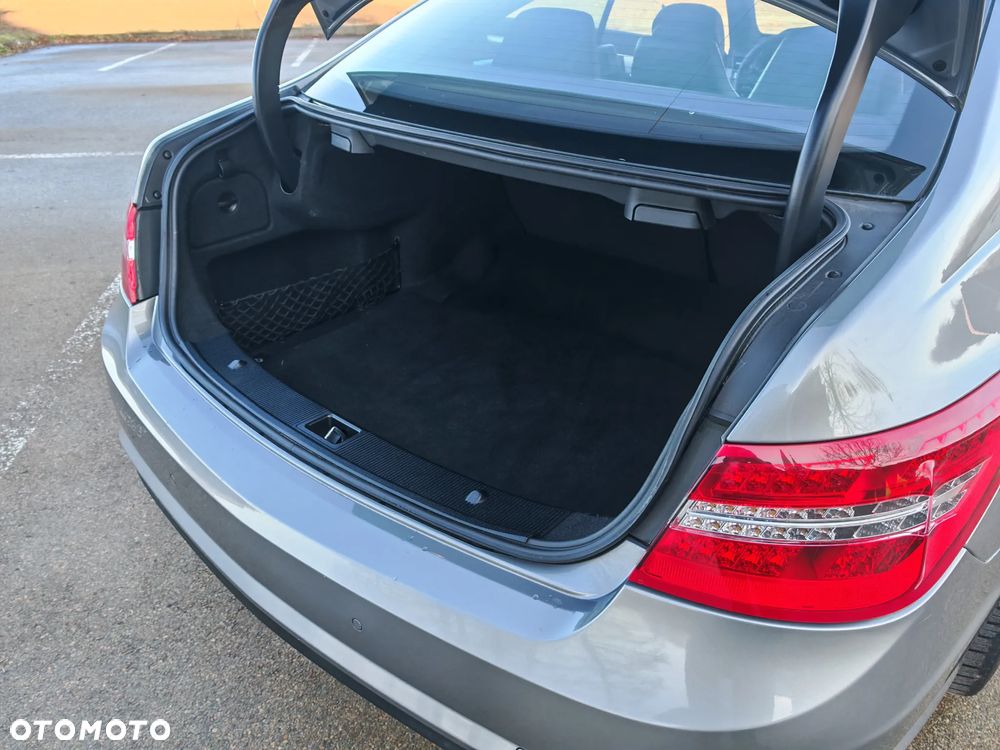 Mercedes-Benz Klasa E - 11