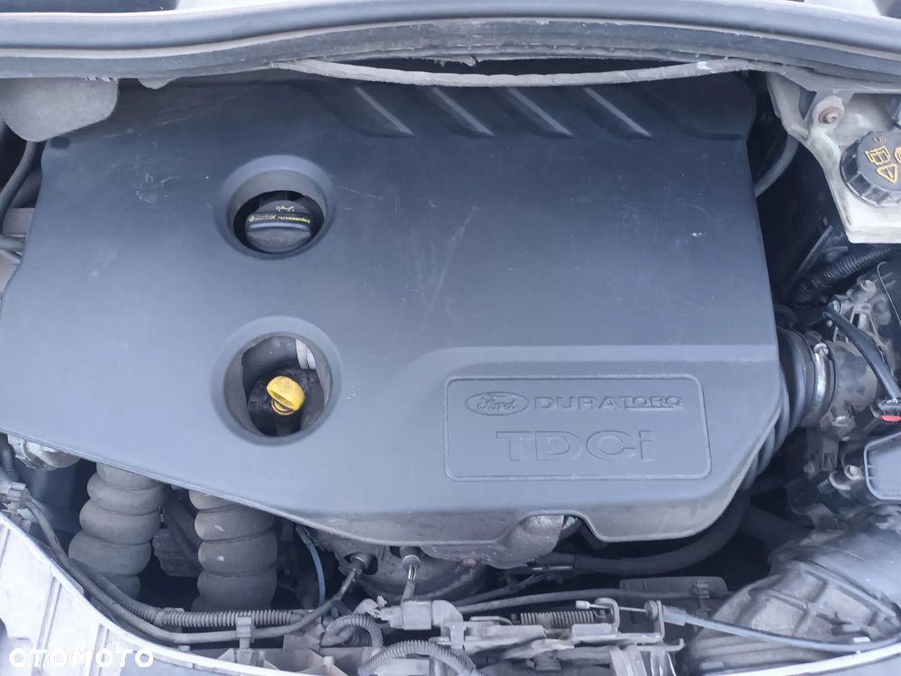 Ford C-MAX - 13