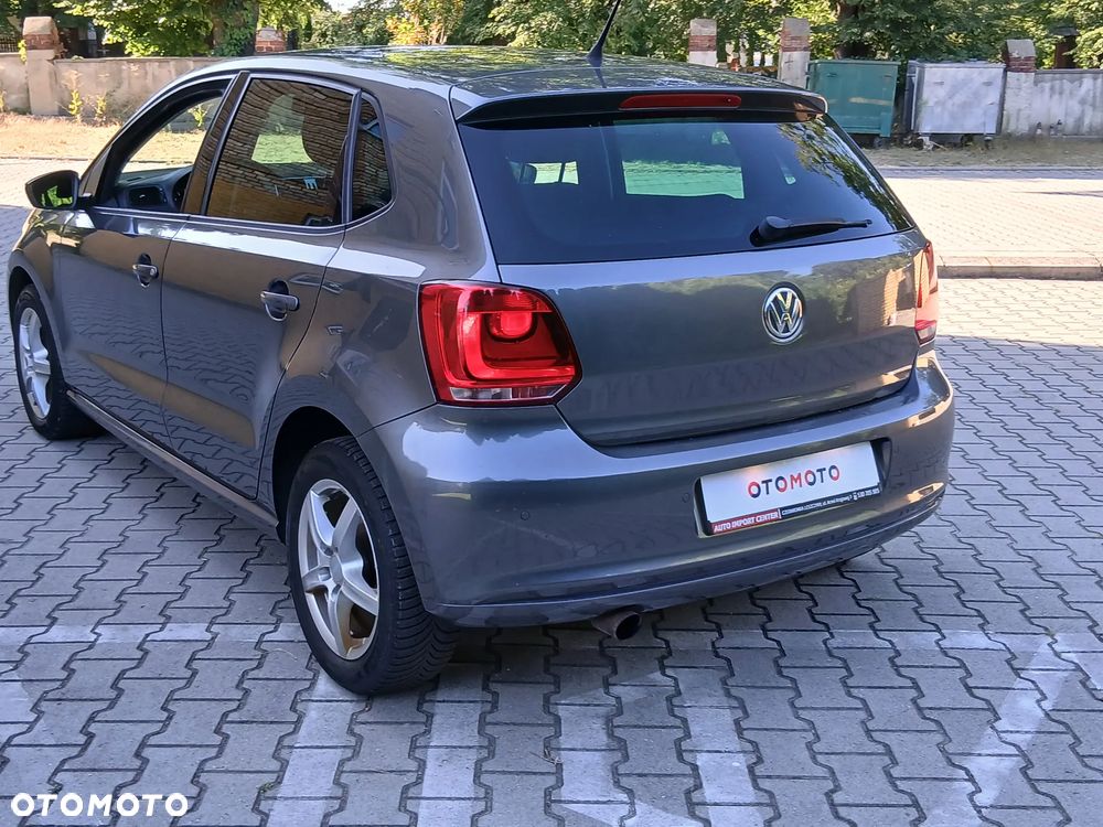 Volkswagen Polo 1.2 TSI MATCH - 16