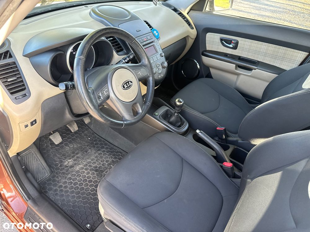 Kia Soul 1.6 GDI L - 32