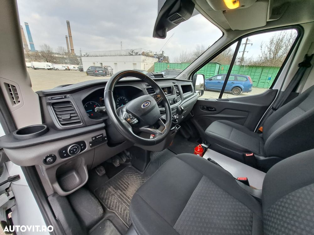 Ford Transit - 32