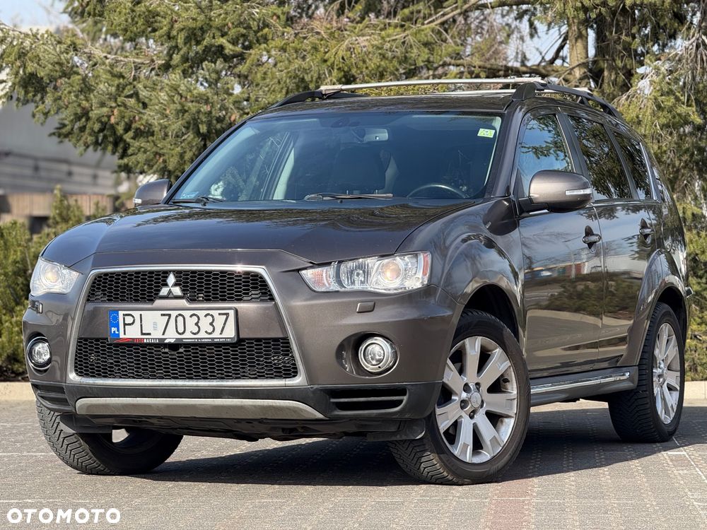 Mitsubishi Outlander 2.2 DI-D 4WD TC-SST Instyle - 2