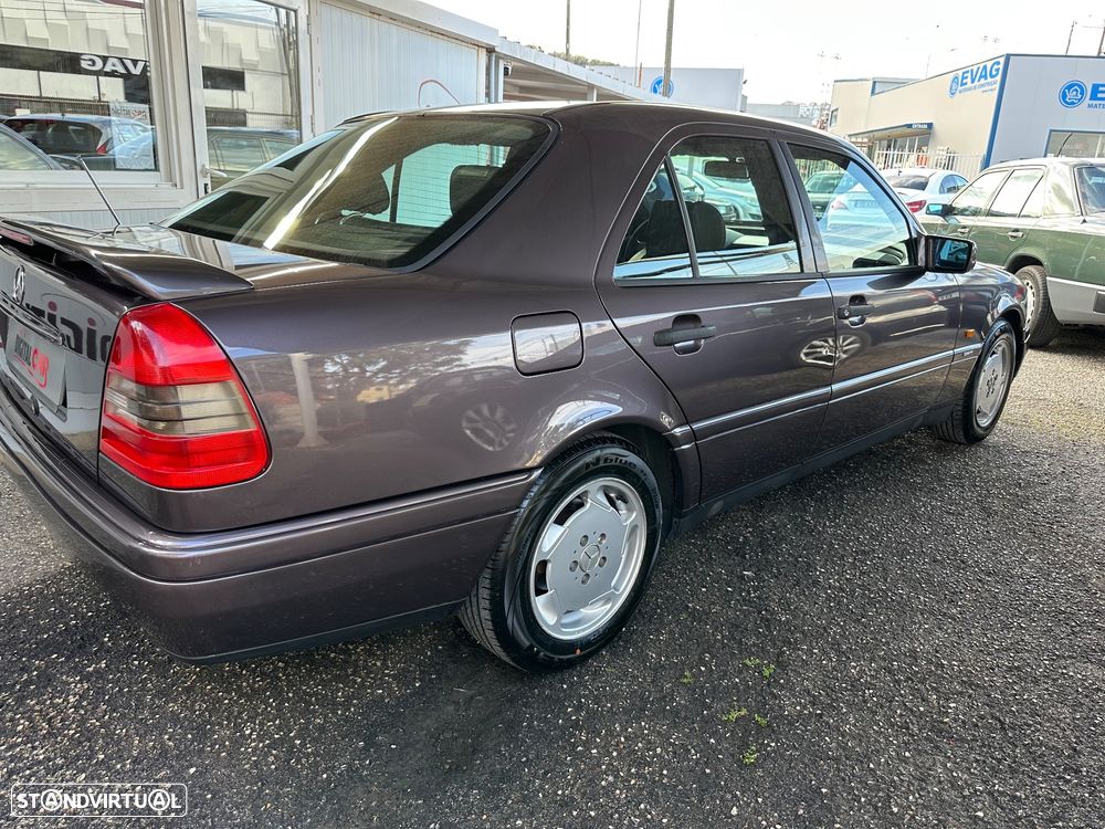 Mercedes-Benz C 180 Sport - 8