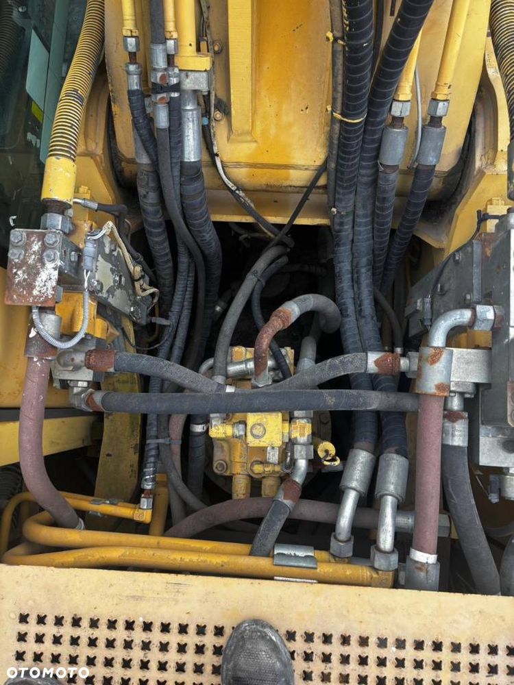 Caterpillar CAT 318 CL - 6