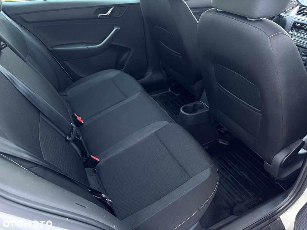 Skoda RAPID 1.2 TSI Ambition - 8