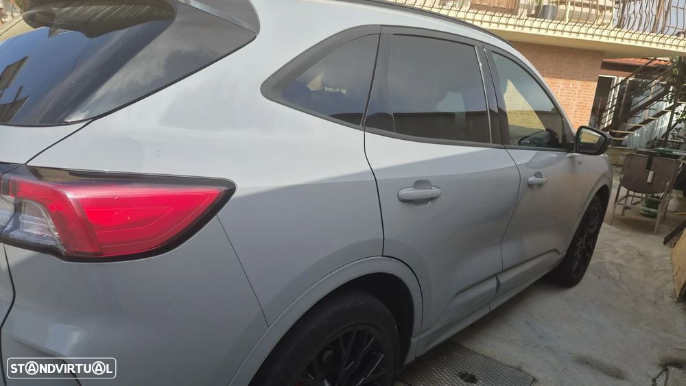 Ford Kuga - 4