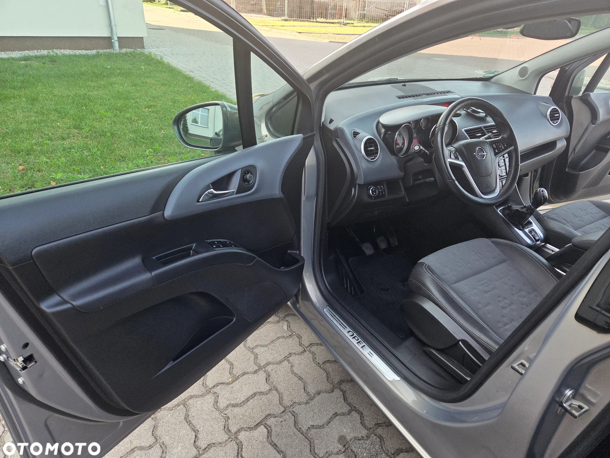 Opel Meriva - 32