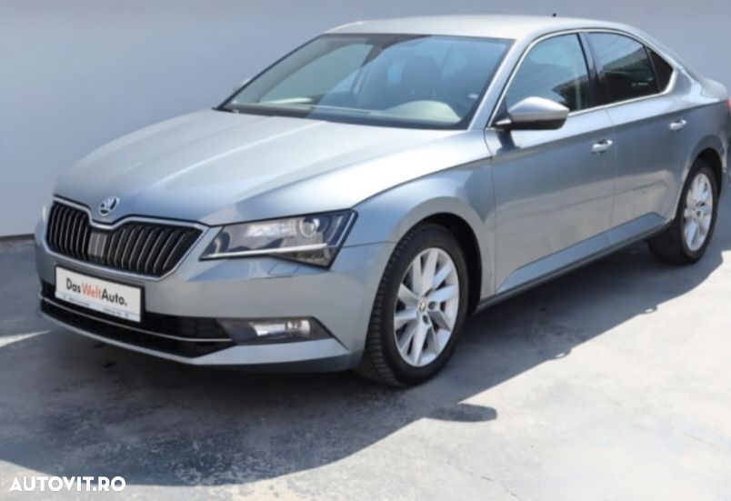 Skoda Superb 2.0 TDI DSG Ambition - 2
