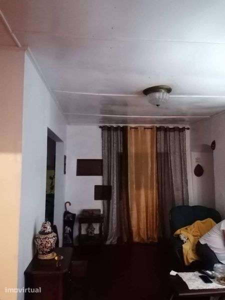 Vende se T2 em Veiros, Estremoz - Grande imagem: 4/8