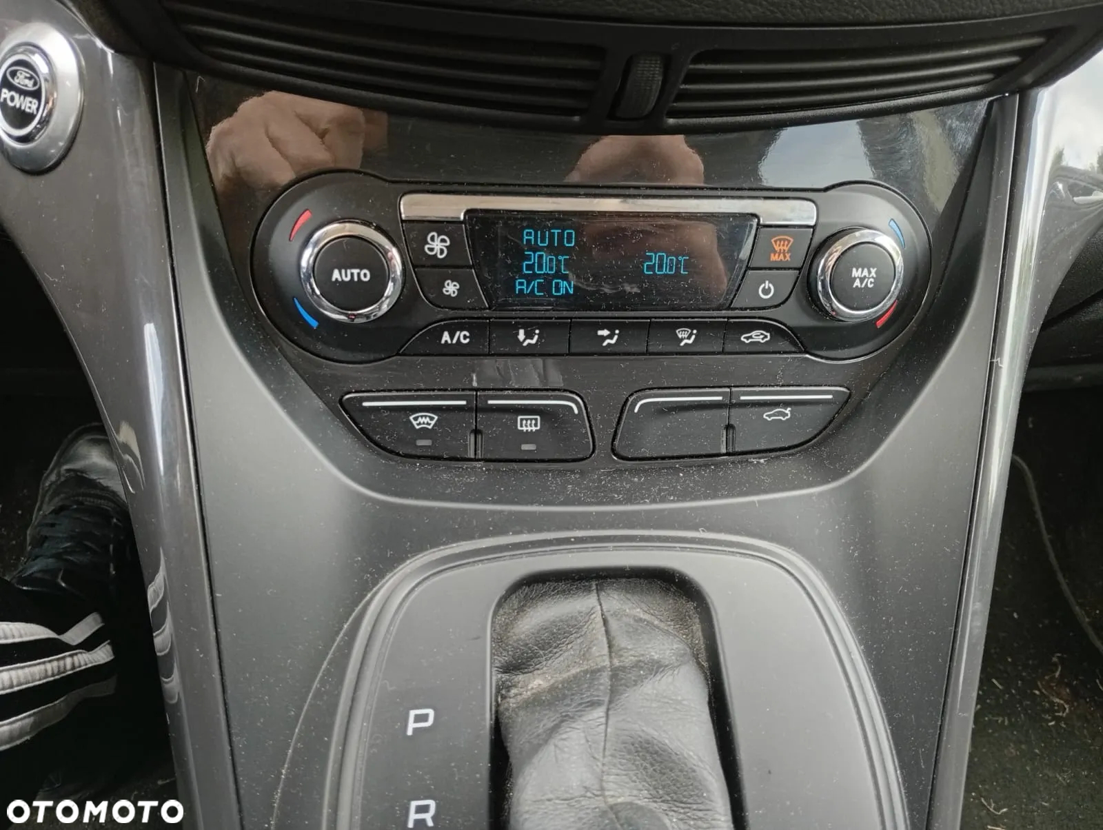 Ford Kuga - 8