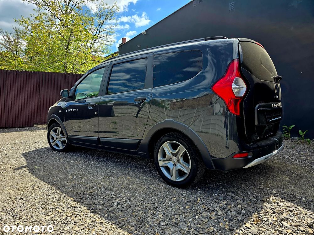 Dacia Lodgy 1.6 SCe Access S&S - 18