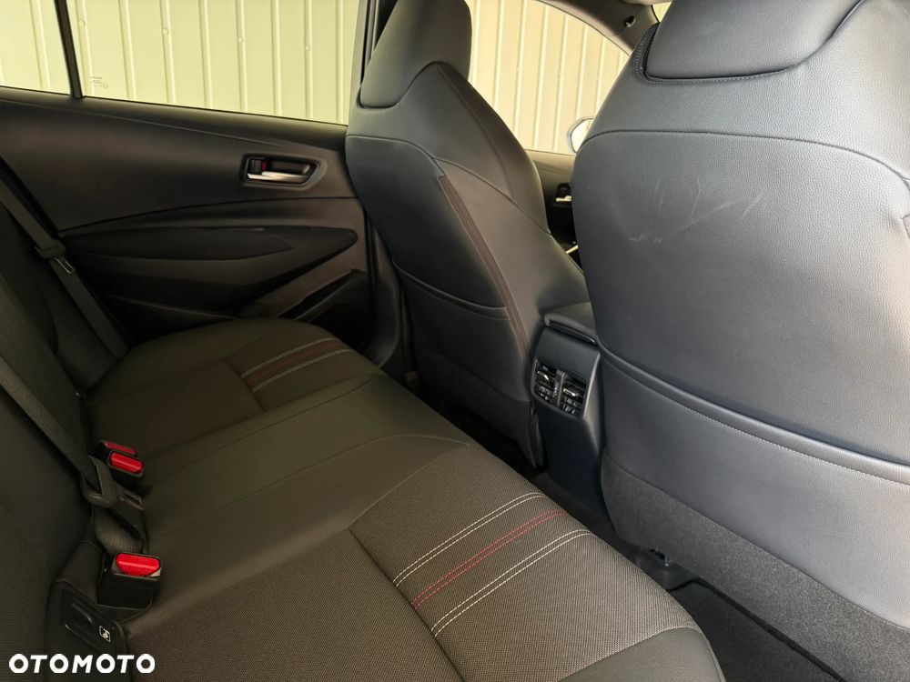 Toyota Corolla 1.8 Hybrid GR Sport - 27