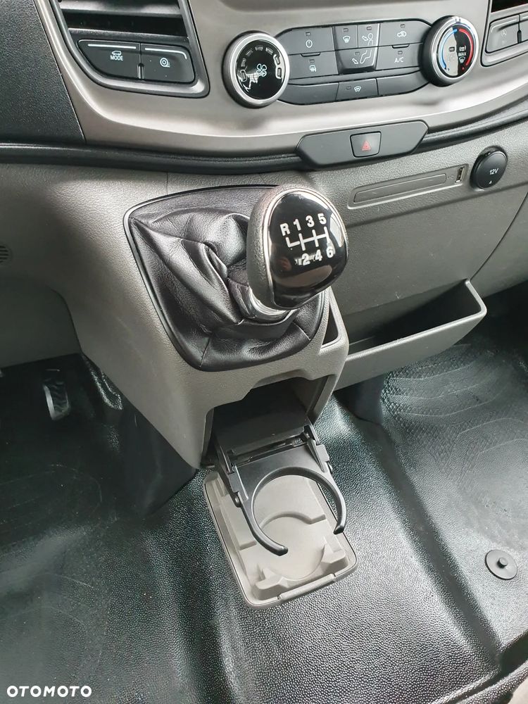 Ford TRANSIT 3,5t na Haku - 32