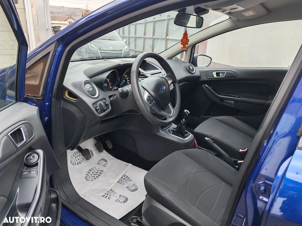 Ford Fiesta - 8