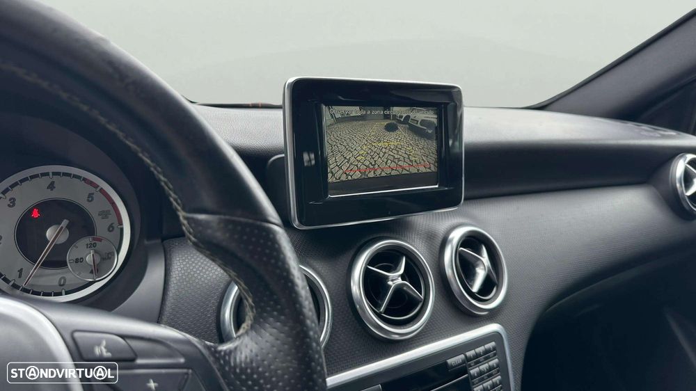 Mercedes-Benz A 200 CDI (BlueEFFICIENCY) - 16