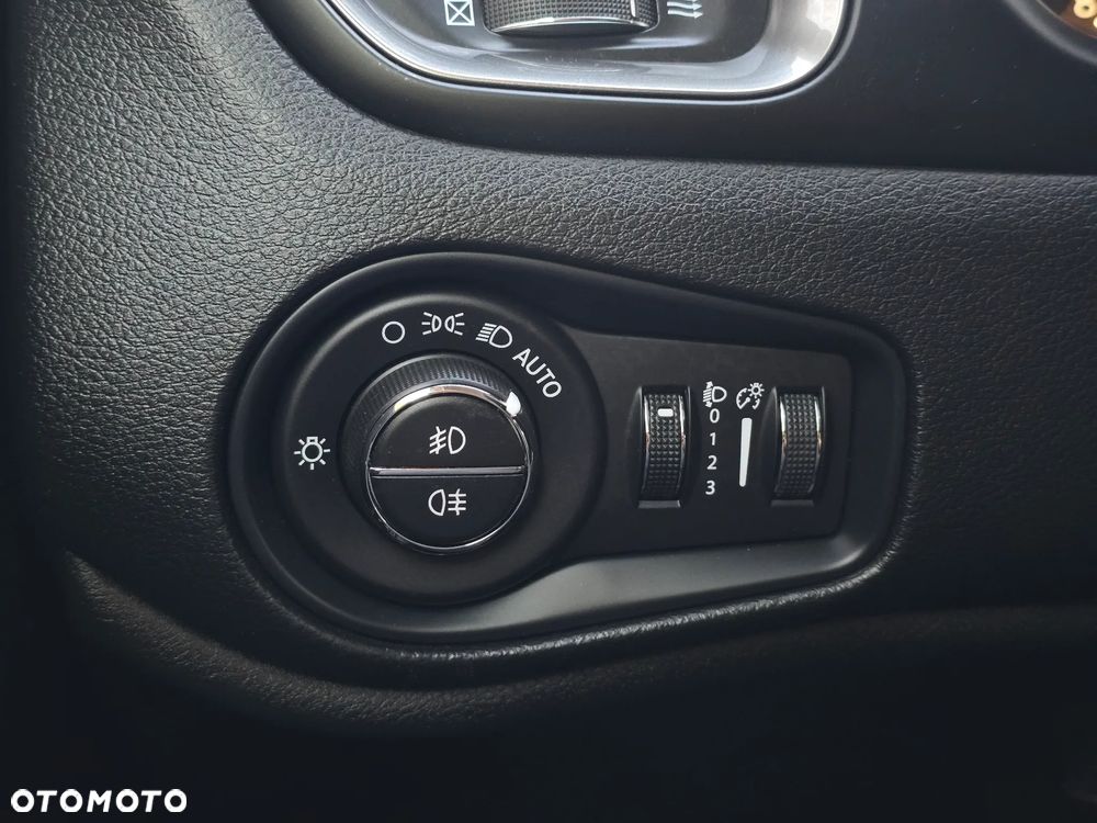 Jeep Renegade 1.3 T-GDI Automatik Limited - 31