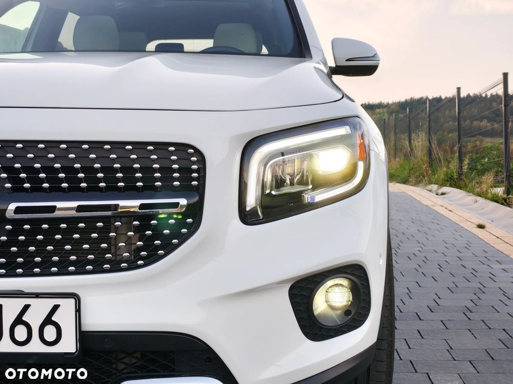 Mercedes-Benz GLB 250 4-Matic Progressive 8G-DCT - 8