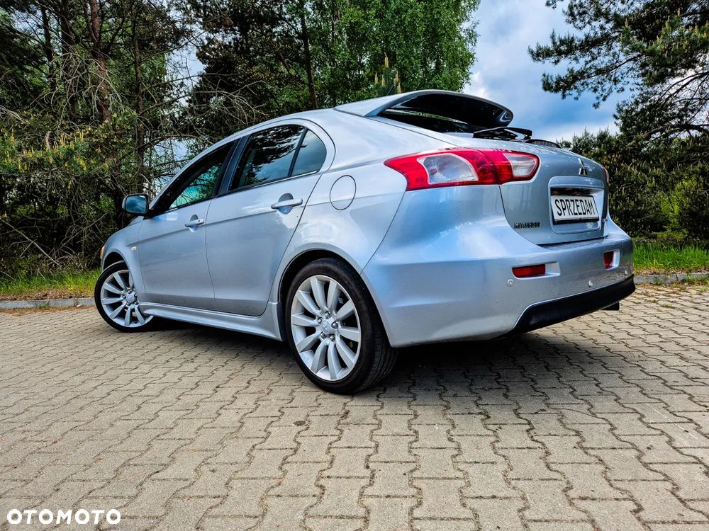 Mitsubishi Lancer 1.8 Intense - 18