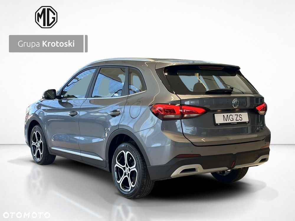 MG ZS Hybrid+ - 4