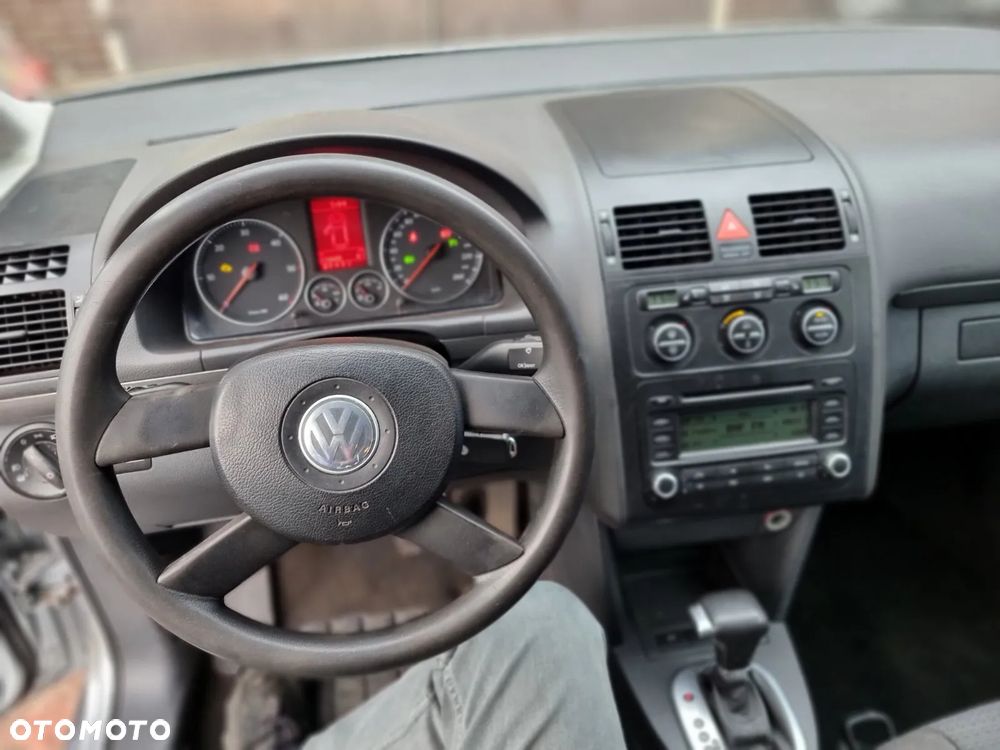 Volkswagen Touran - 7