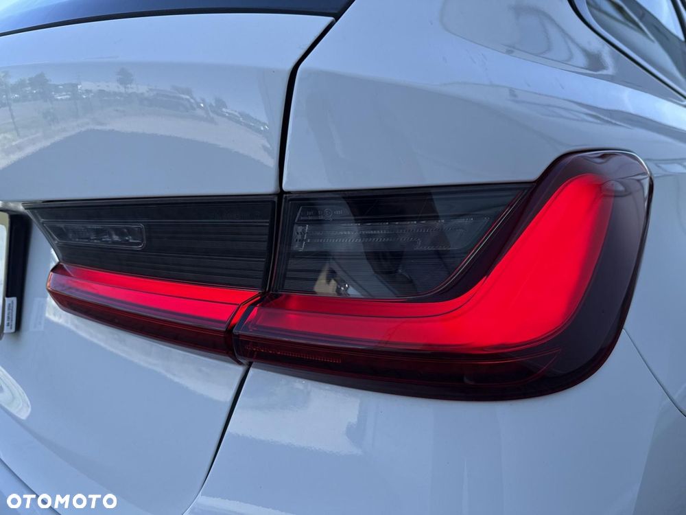 BMW Seria 3 - 21