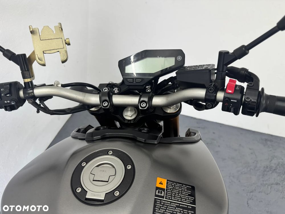 Yamaha MT - 19