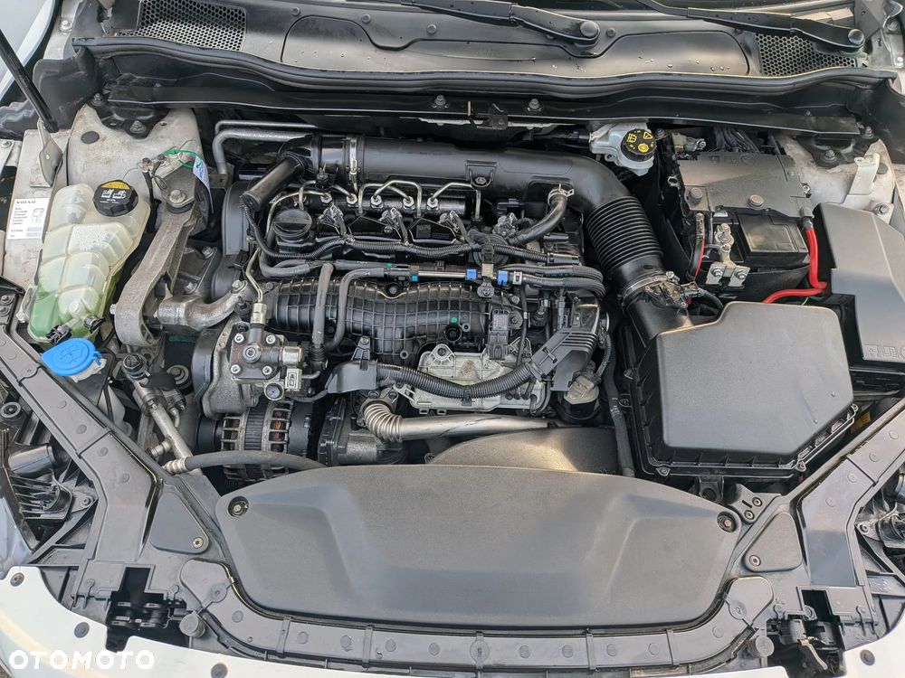 Volvo V40 - 18