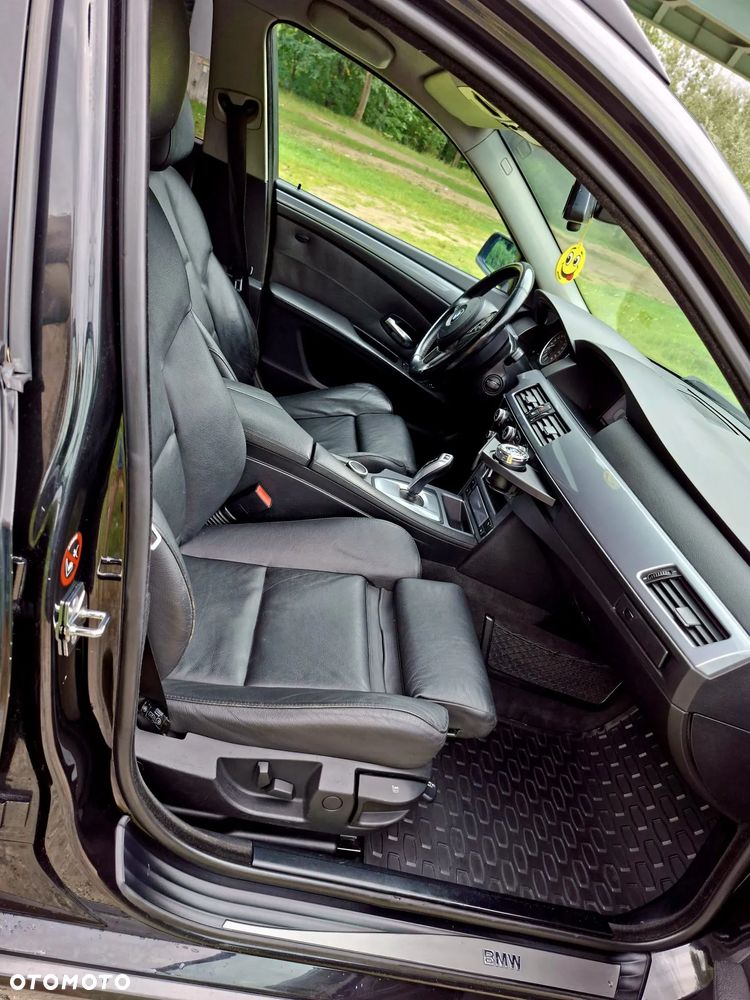 BMW Seria 5 520d Edition Sport - 24