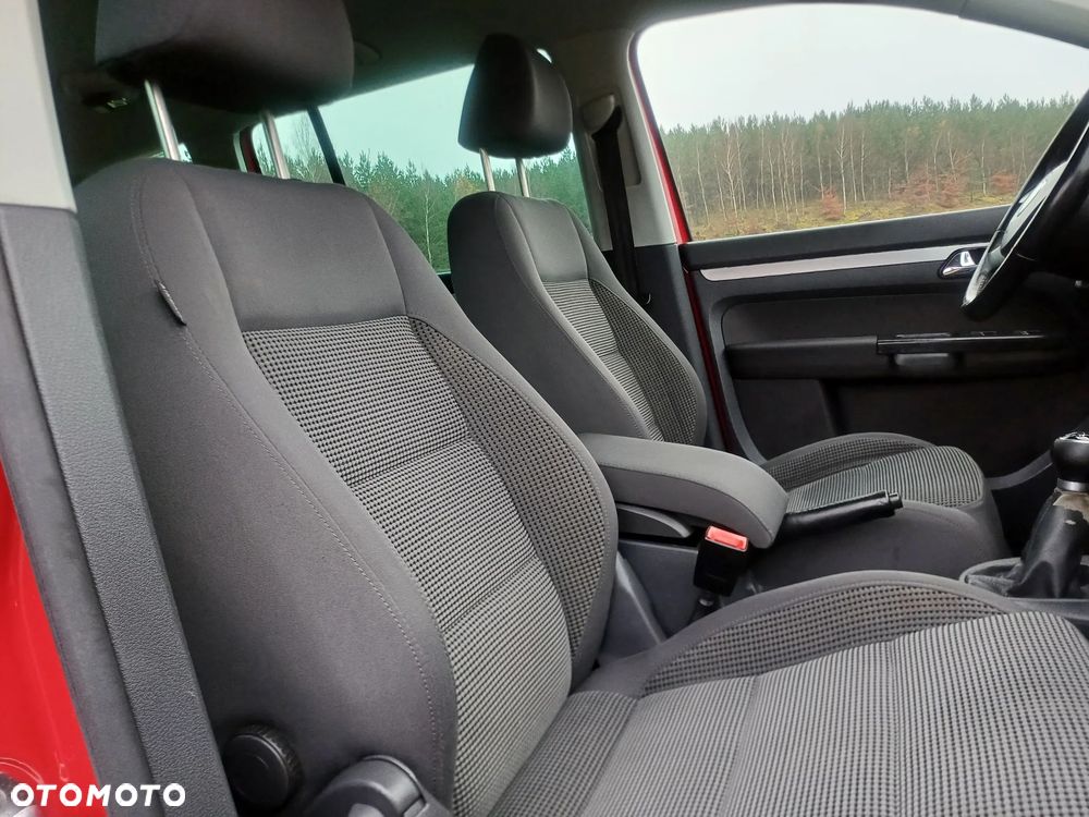 Volkswagen Touran 1.9 TDI Highline - 20