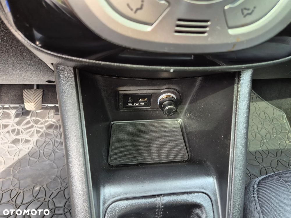 Hyundai ix20 1.4 Premium - 27