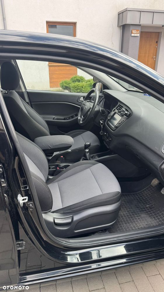 Hyundai i20 1.2 Elegant - 19