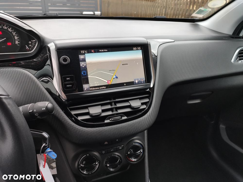 Peugeot 2008 1.6 BlueHDi Allure - 7