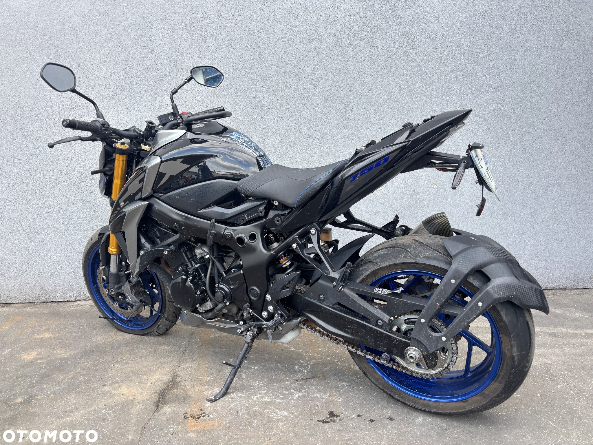 Suzuki GSX - 7